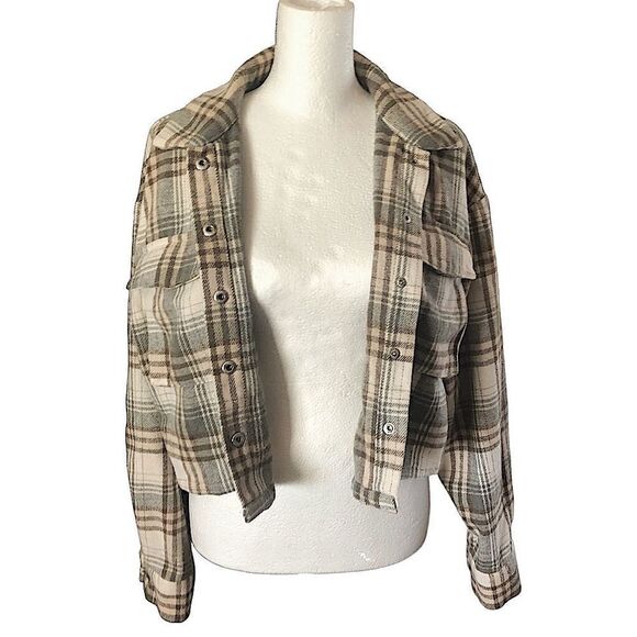 Shein plaid cropped snap down collared jacket size med - Picture 2 of 5